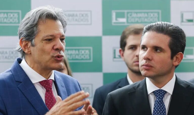 Equipe econômica de Lula apresentará a líderes partidários alternativas a IOF